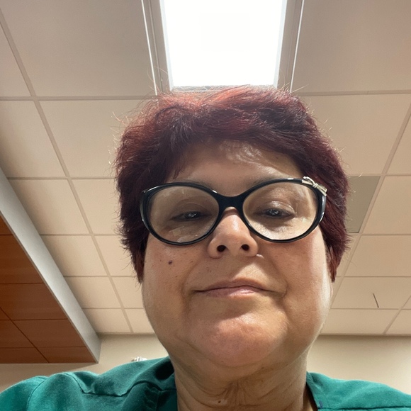 Meet your Posher, Posh - Picture 1 of 1